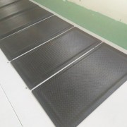 環保防靜電膠板，綠色無味防靜電桌墊，卡優防疲勞墊